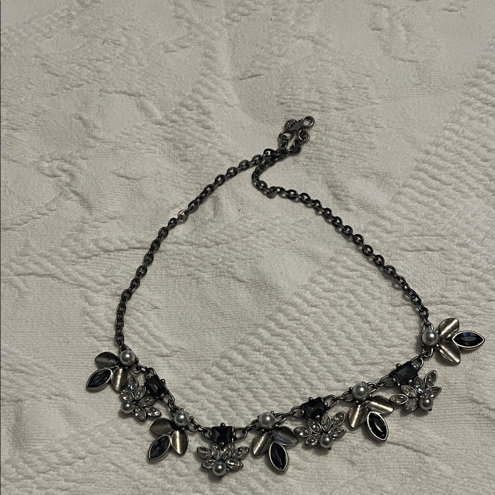 Beautiful statement necklace by Loft with faux pearls and diamonds